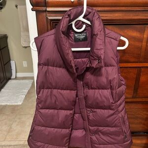 Athleta Women's Quilted Vest - Burgundy